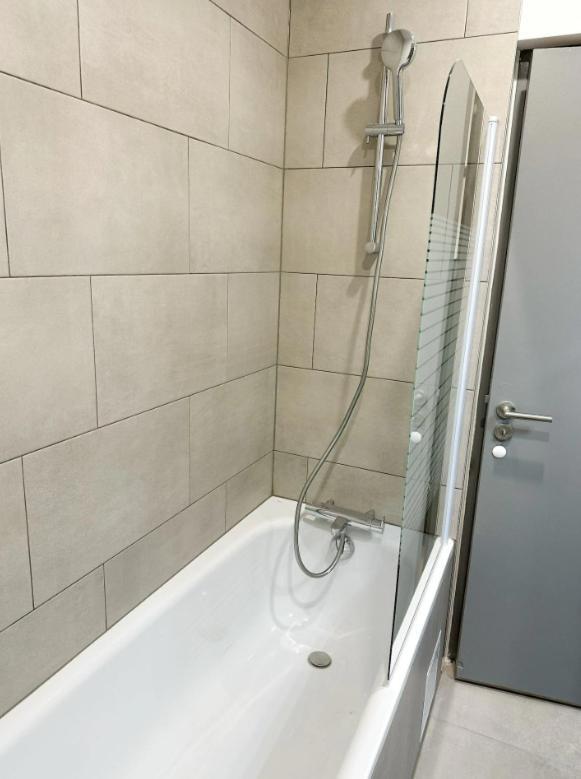 Rs-0 - Appartement F2 Au Rdc A Mulhouse Pour 1-3 Pers Esterno foto
